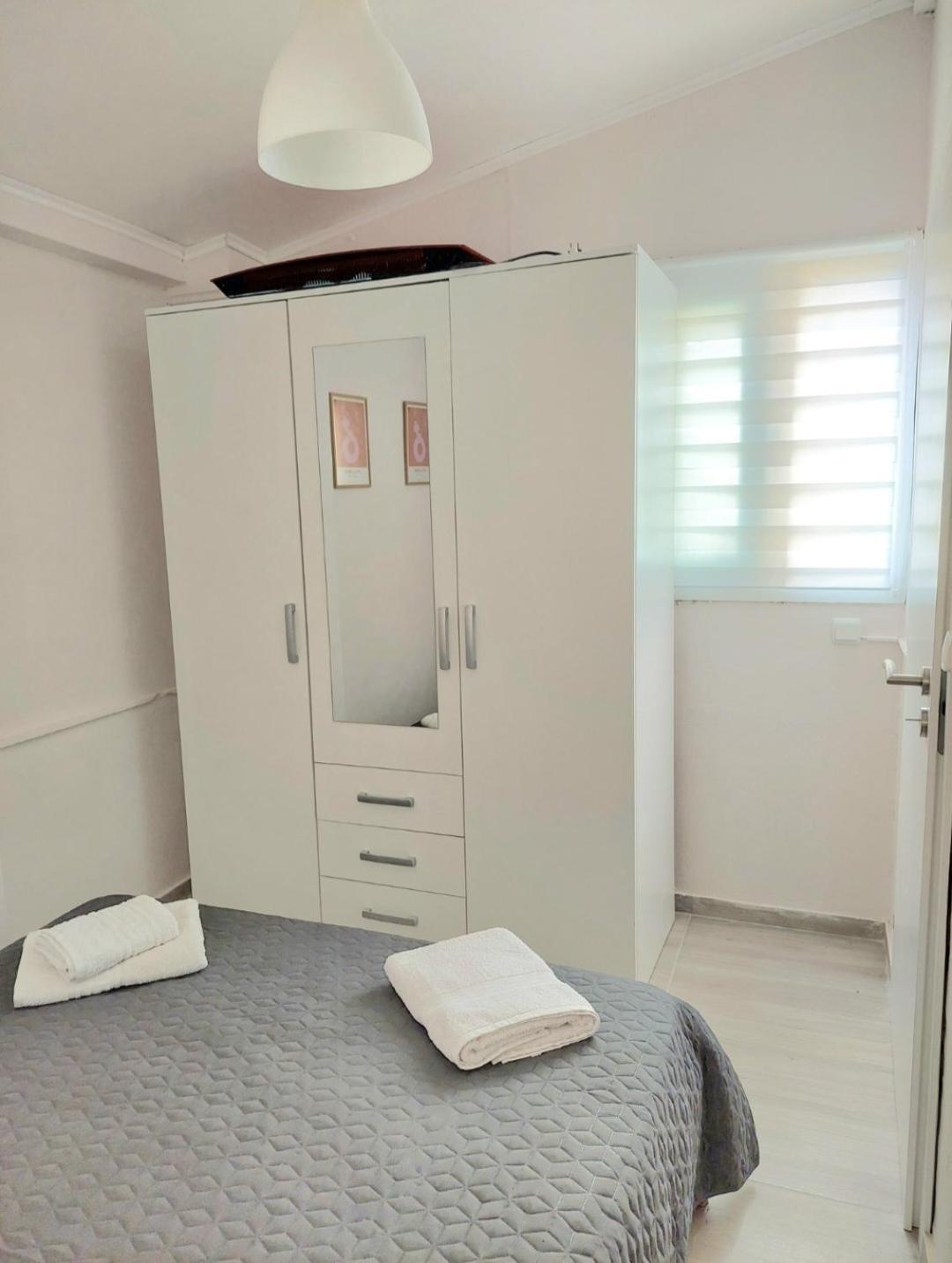 Thanos Guesthouse Corfu Agioi Deka  Exterior photo