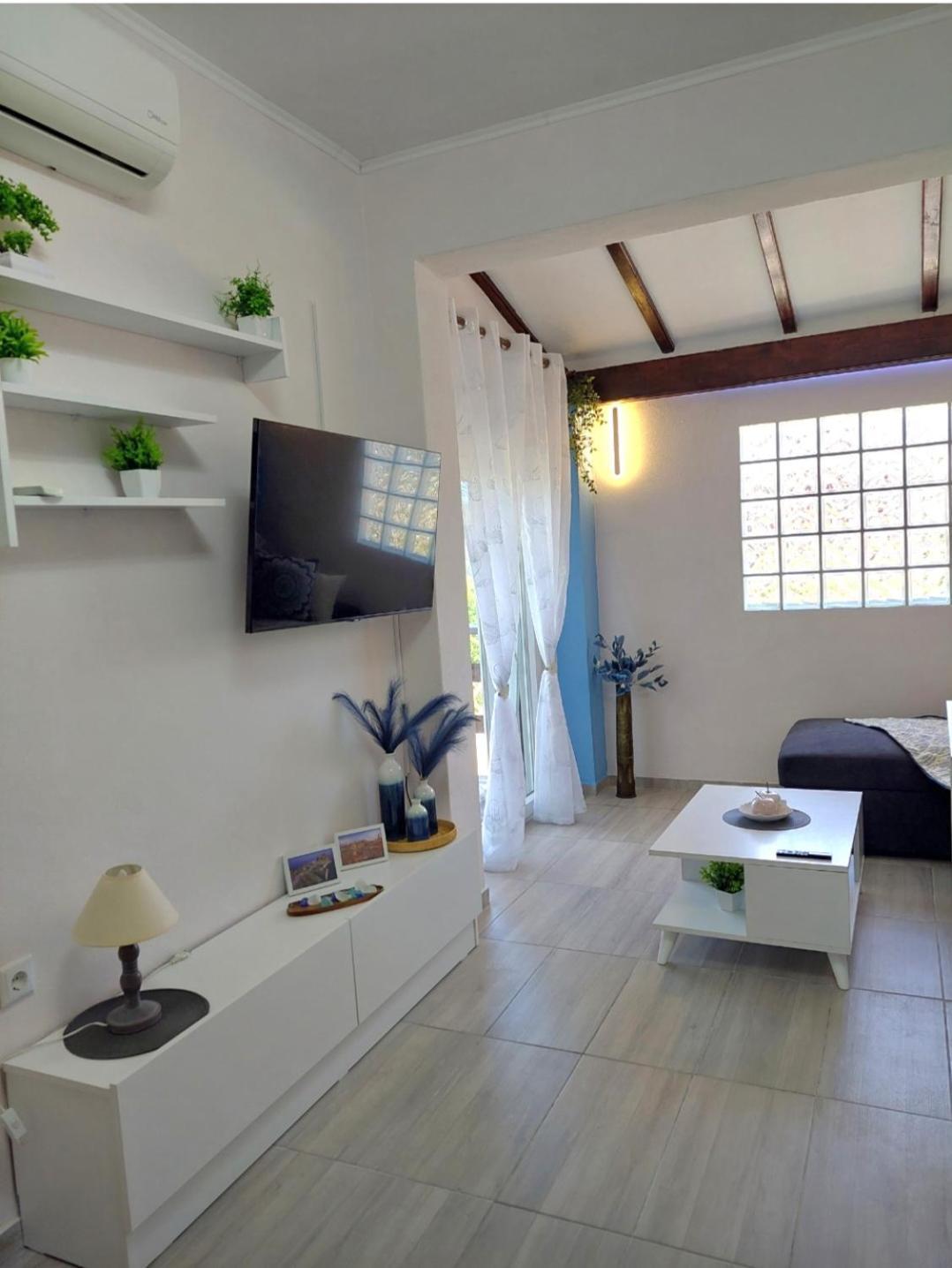 Thanos Guesthouse Corfu Agioi Deka  Exterior photo